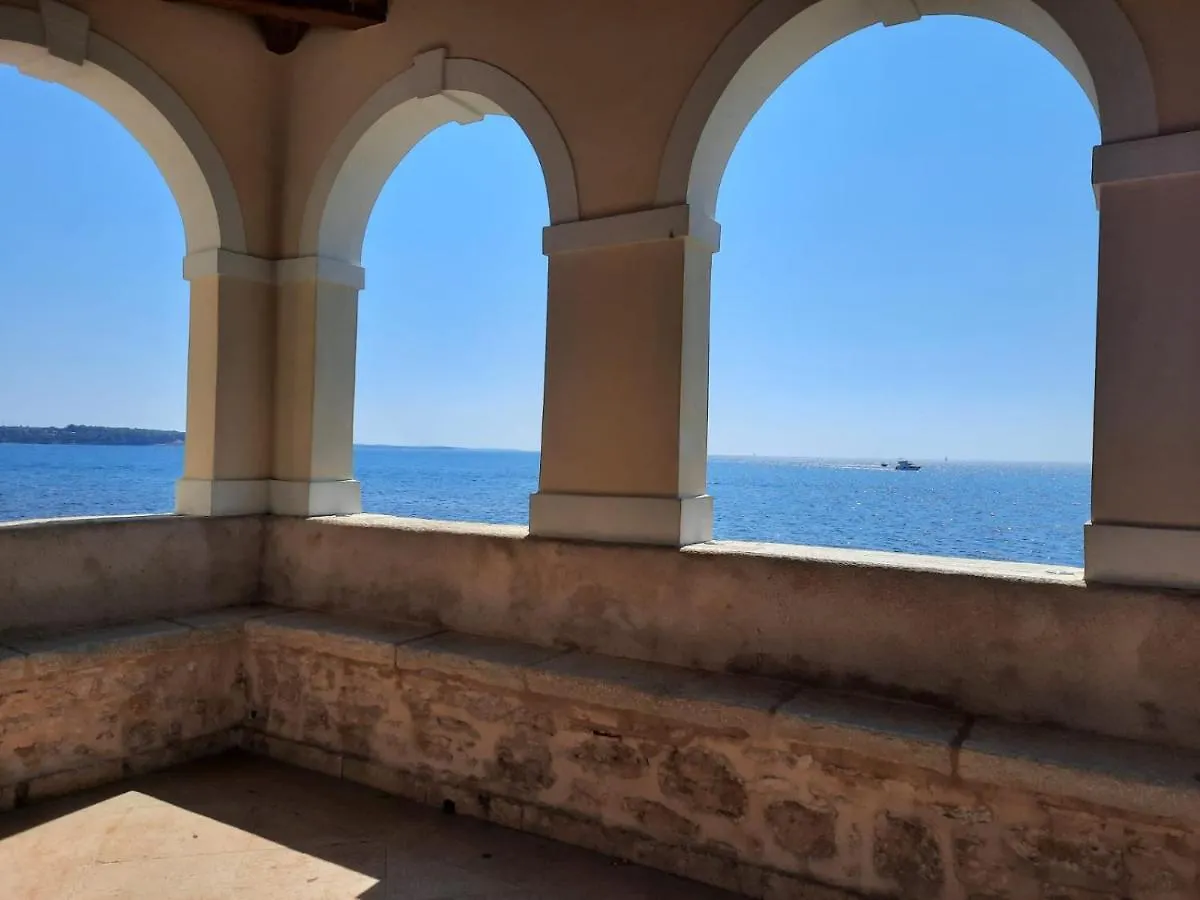 Old Harbour Apartment Novigrad  Croatia